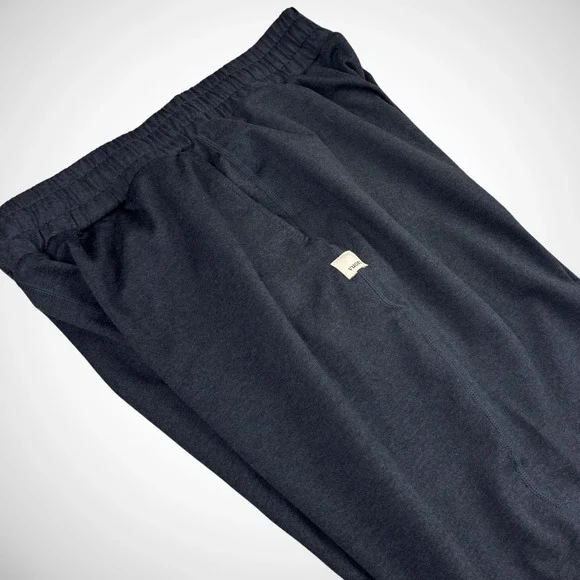 Vuori Boyfriend Joggers Women's size S DreamKnit™ Sweatpants Black Heather - Picture 9 of 9